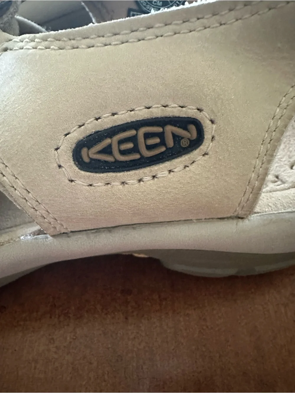 KEEN Newport HR Sandals Beige Women’s Size 6 Excellent condition